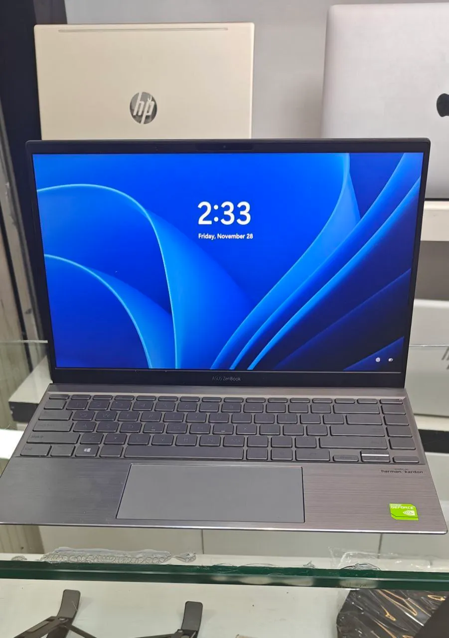 Asus Zenbook Ryzen 5 Laptop – photo 4