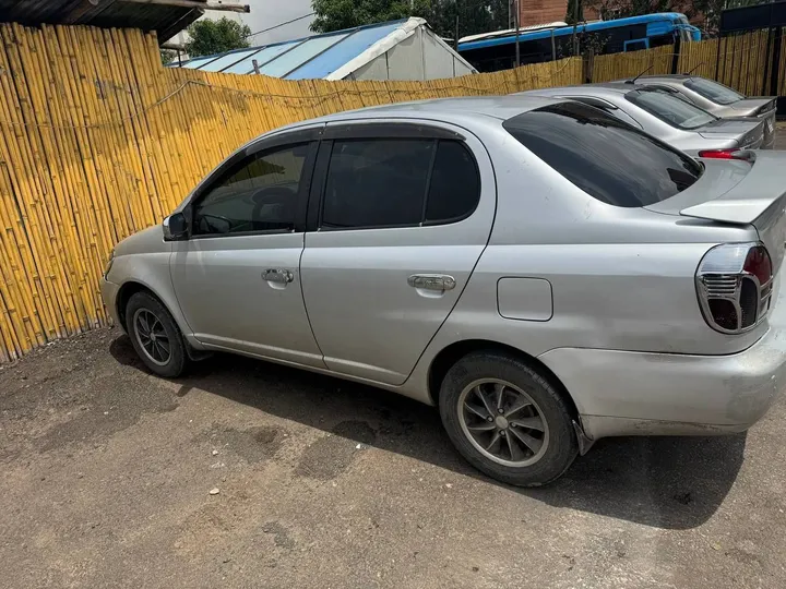 Toyota Platz 2004 Automatic – photo 4