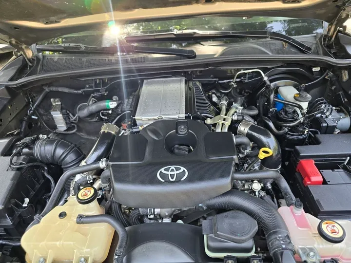Toyota Invincible King Cab 2021 – photo 5