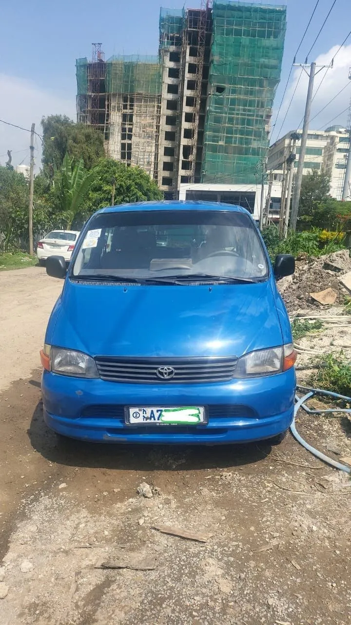 Toyota Hiace D4D 2003 Manual – photo 3
