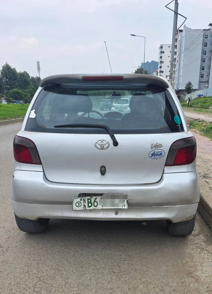 Toyota Vitz 2001 Automatic – photo 4