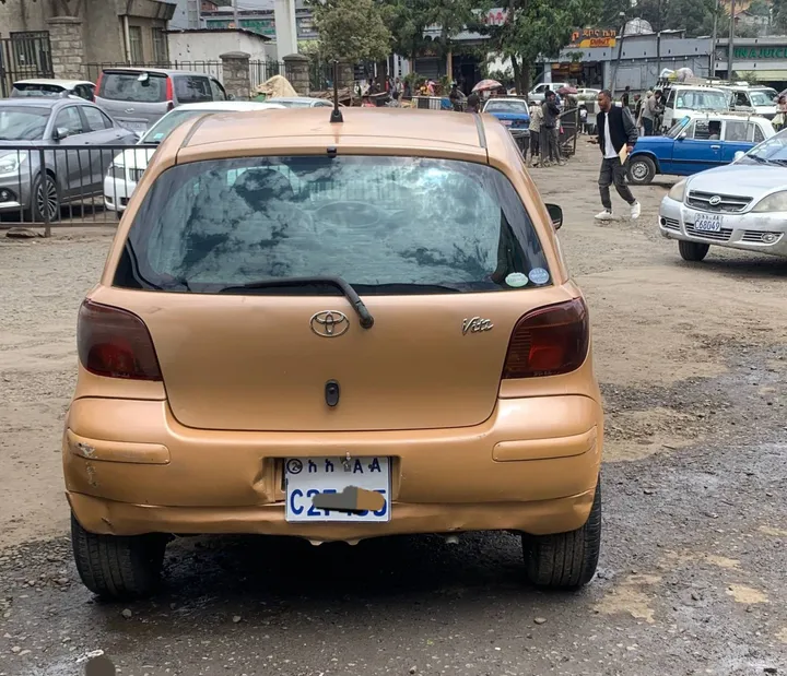 Toyota Vitz 2004 Automatic – photo 3