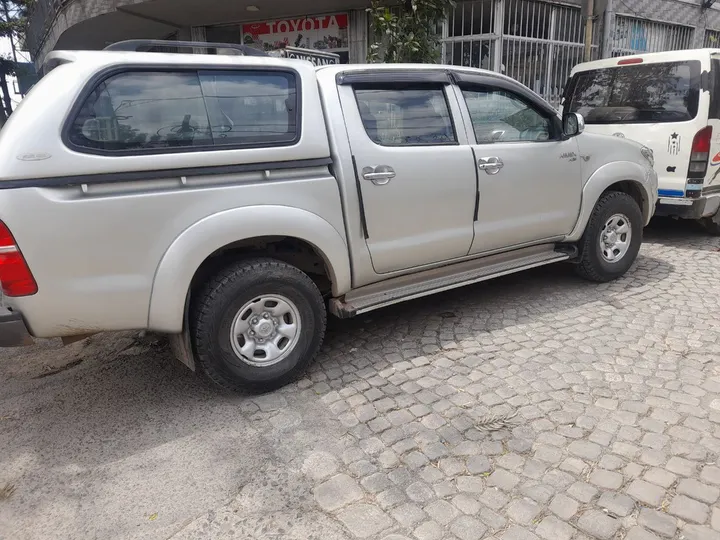 Toyota Double Cab Pickup 2012 – photo 3