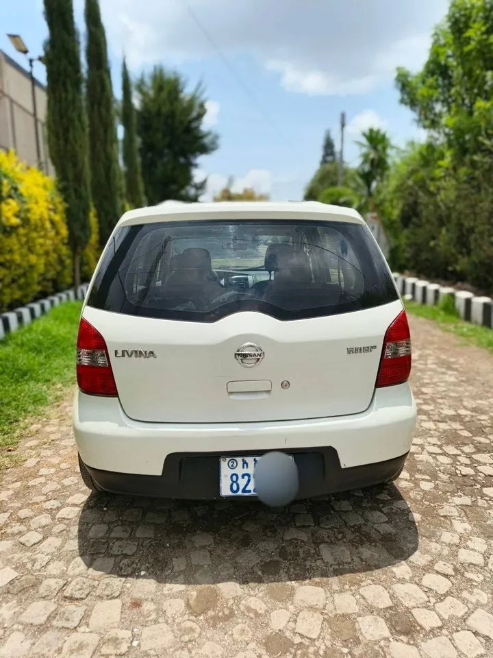 Nissan Livina 2007 Manual – photo 4