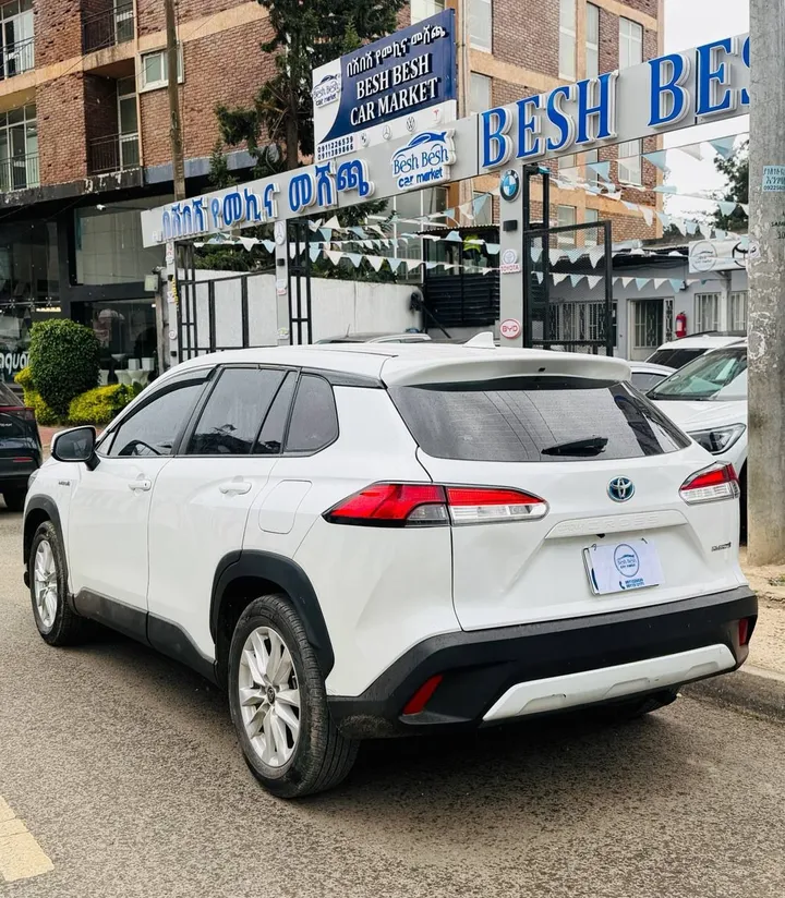 Toyota Corolla Cross Hybrid 2023 – photo 5