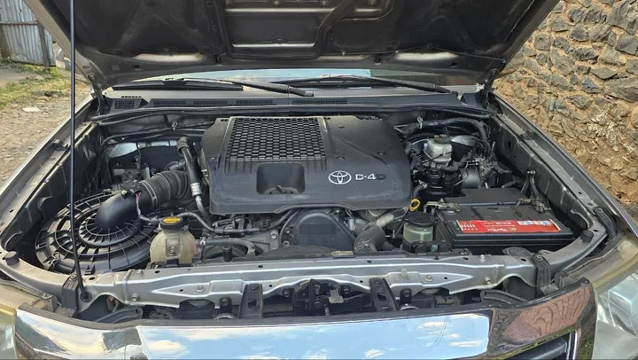 Toyota Hilux Grade One Pickup – photo 3