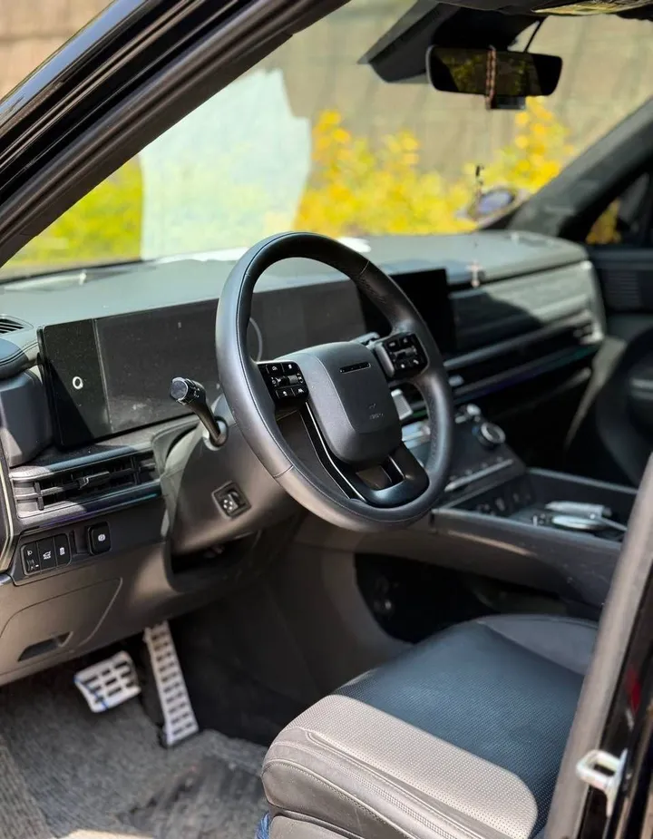 2025 Hyundai Santa Fe Plug-in Hybrid Limited – photo 6