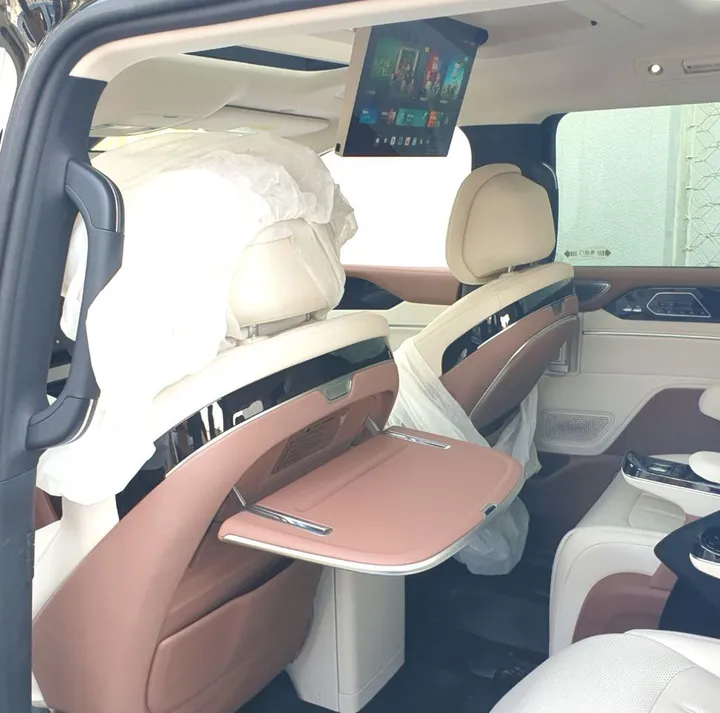 BYD M9 Luxury Minivan – photo 5
