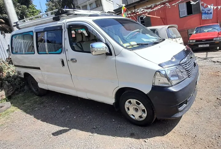 Toyota Dolphin D4D Traveler 2007 – photo 3