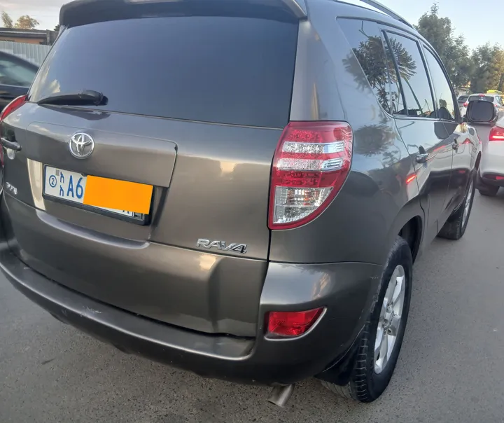 Toyota Rav4 2010 Automatic – photo 8