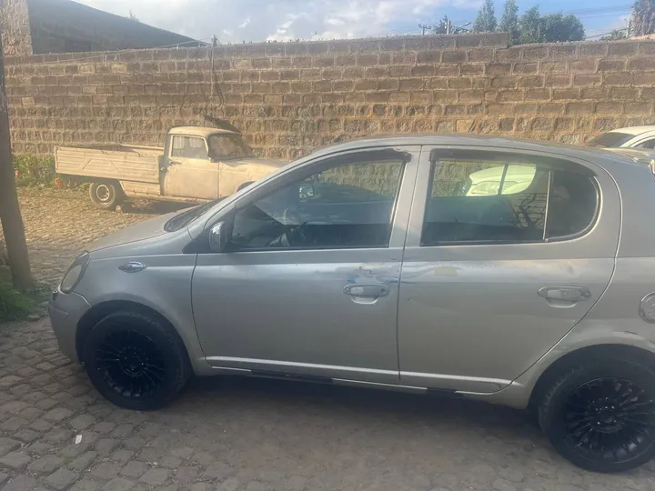 Toyota Vitz 2002 Automatic – photo 4