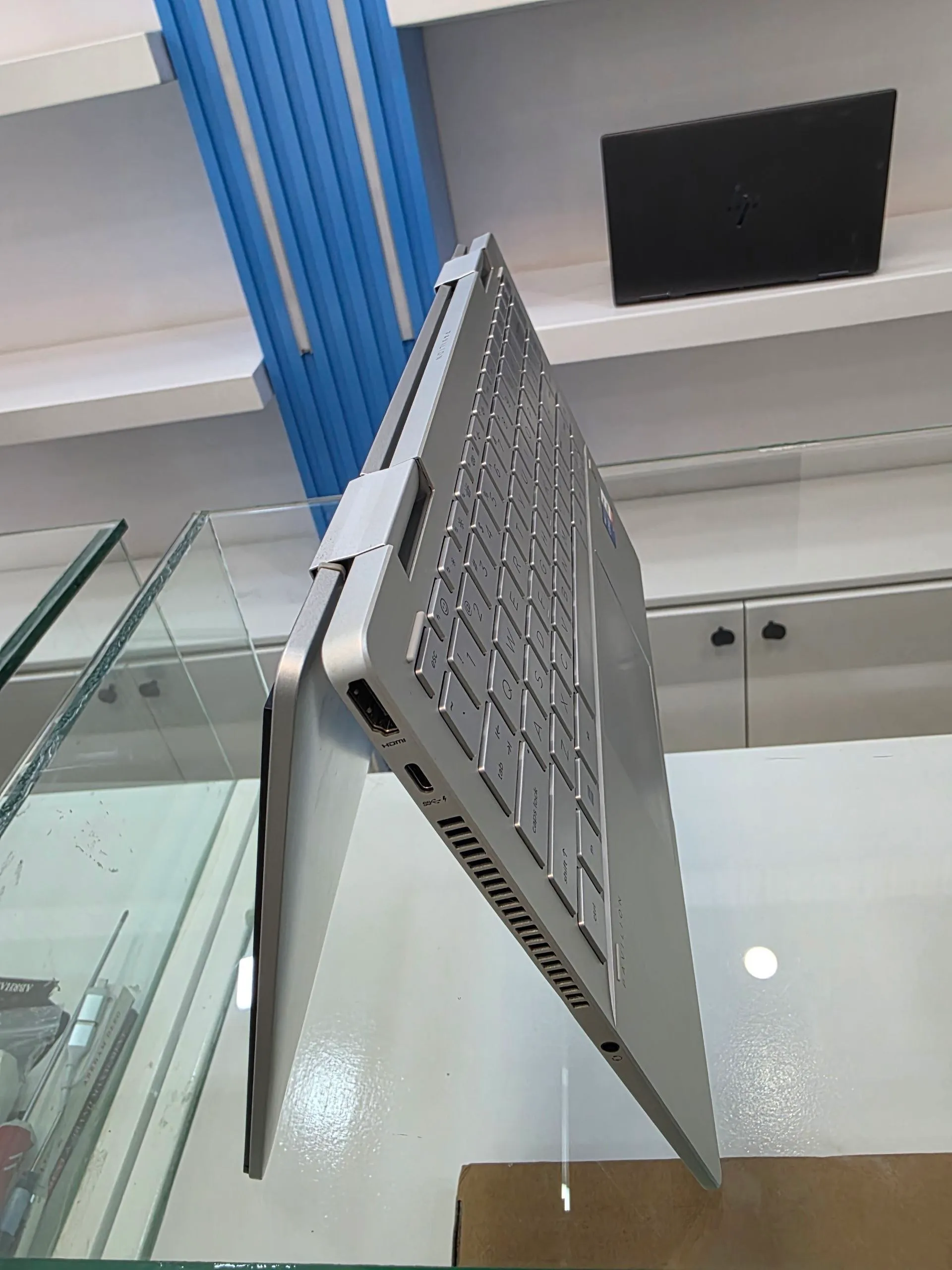 HP Pavilion x360 13th Gen i5 – photo 4