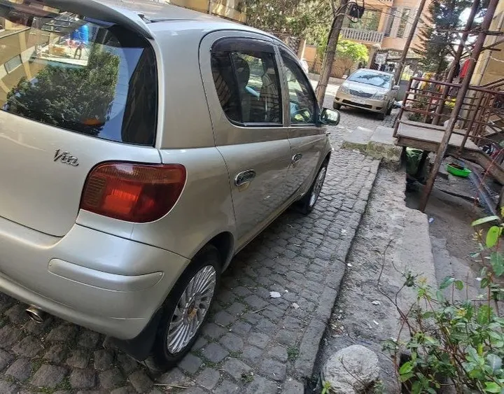 Toyota Vitz 2004 Automatic – photo 7