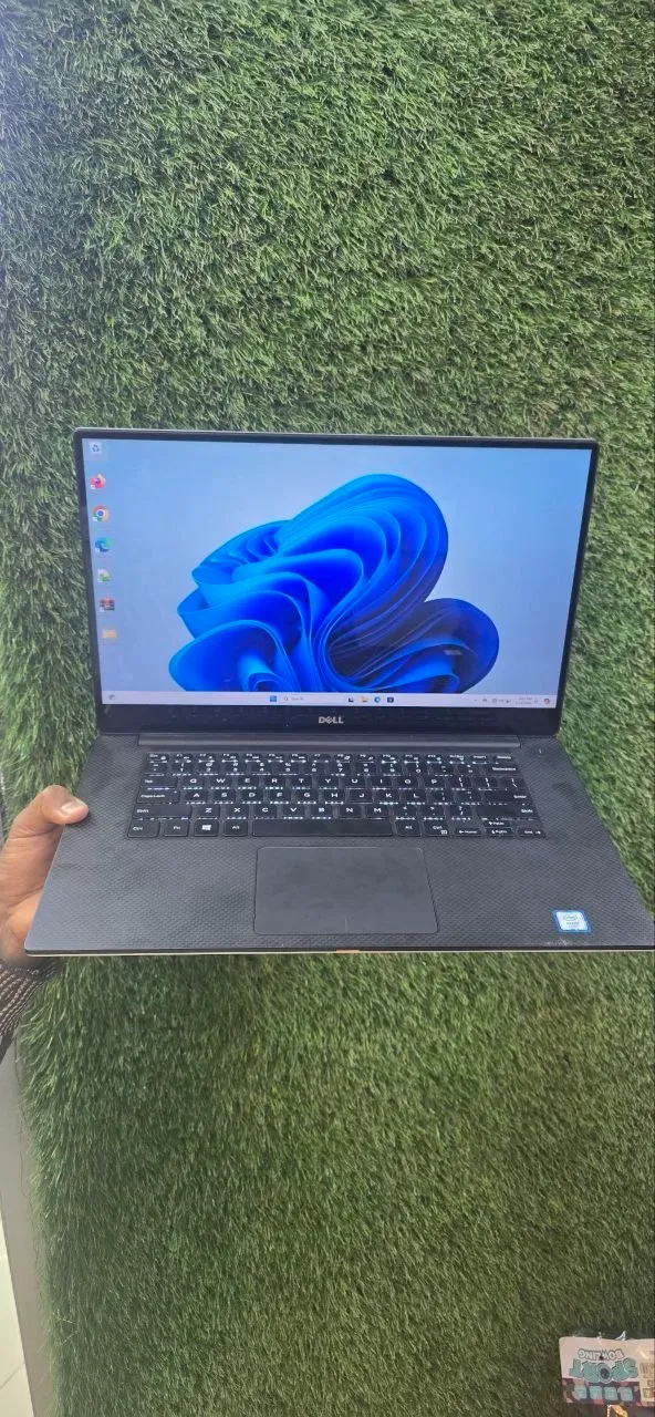 Dell Precision 5520 i7 Laptop – photo 5