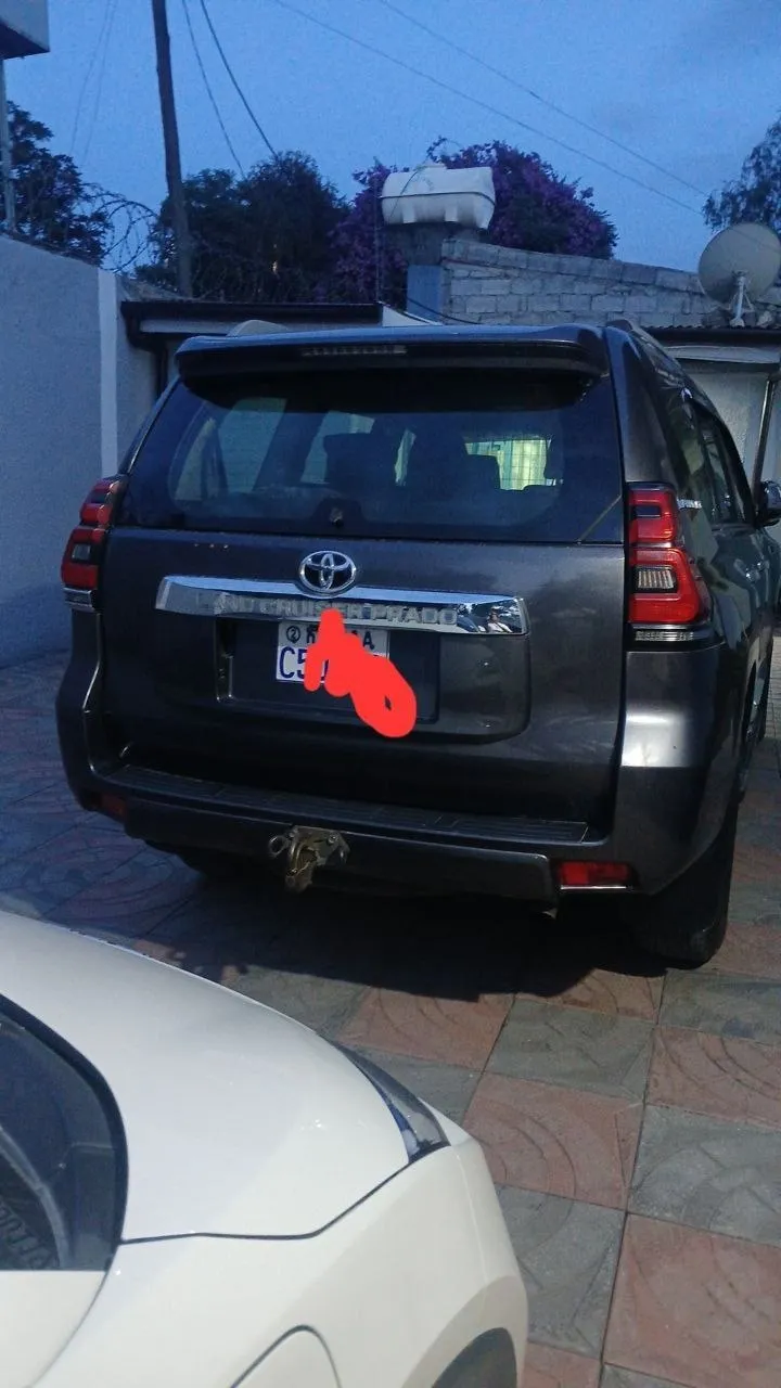 Toyota Land Cruiser Prado 2019 – photo 3