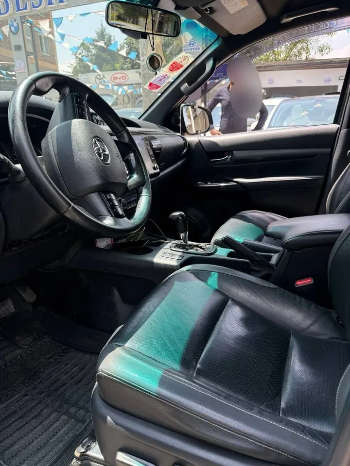 Toyota Hilux Invincible Adventure 2021 – photo 3