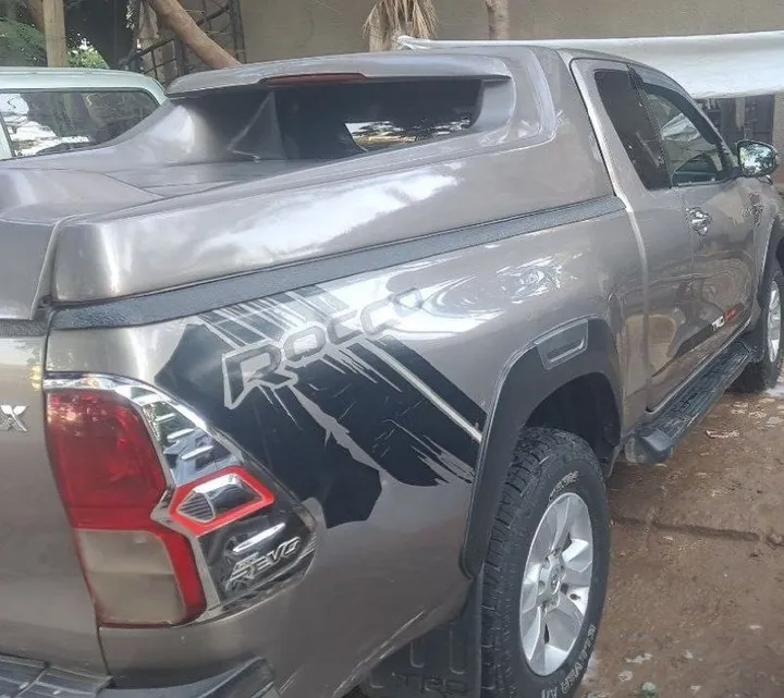 Toyota Hilux Revo Double Cab 2018 – photo 5