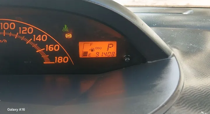 Toyota Yaris Compact Automatic 2008 – photo 10
