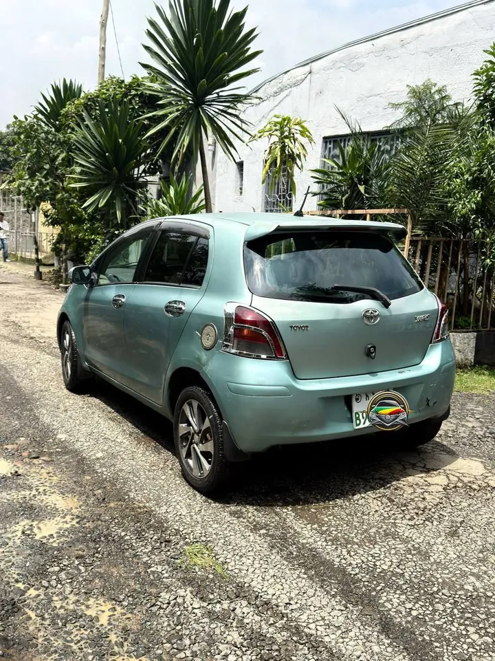 Toyota Yaris Compact 2008 – photo 5