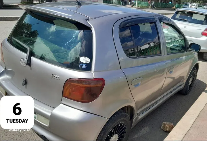 Toyota Vitz 2003 Automatic – photo 5