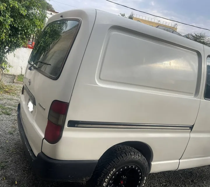 Toyota Hiace Dolphin 2004 Diesel – photo 3
