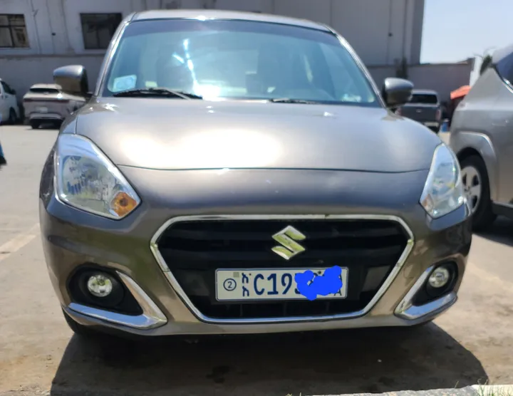 Suzuki Dzire 2022 Automatic – photo 3