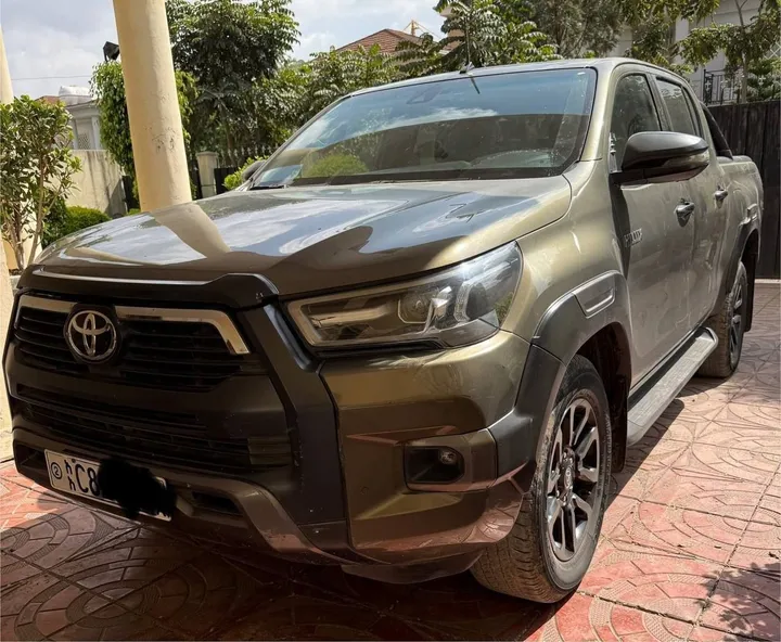 Toyota Hilux Invincible Double Cab 2021 – photo 6