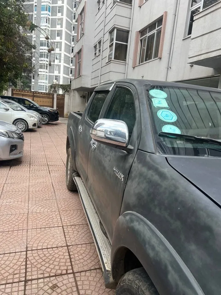 Toyota Hilux D4D Automatic 2012 – photo 5