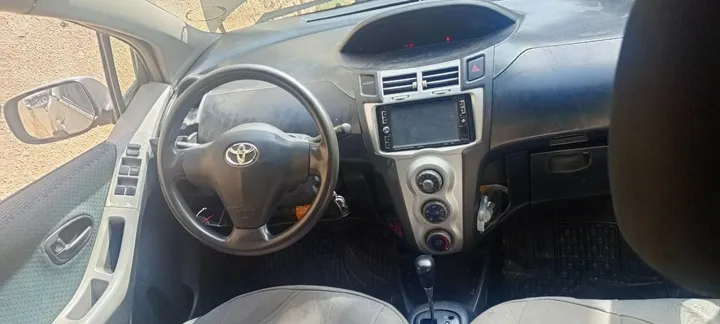 Toyota Yaris Compact 2006 Automatic – photo 3
