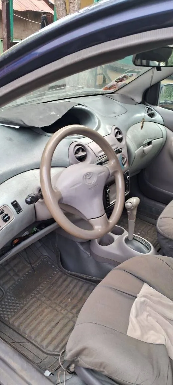 Toyota Sedan 2001 Model – photo 3
