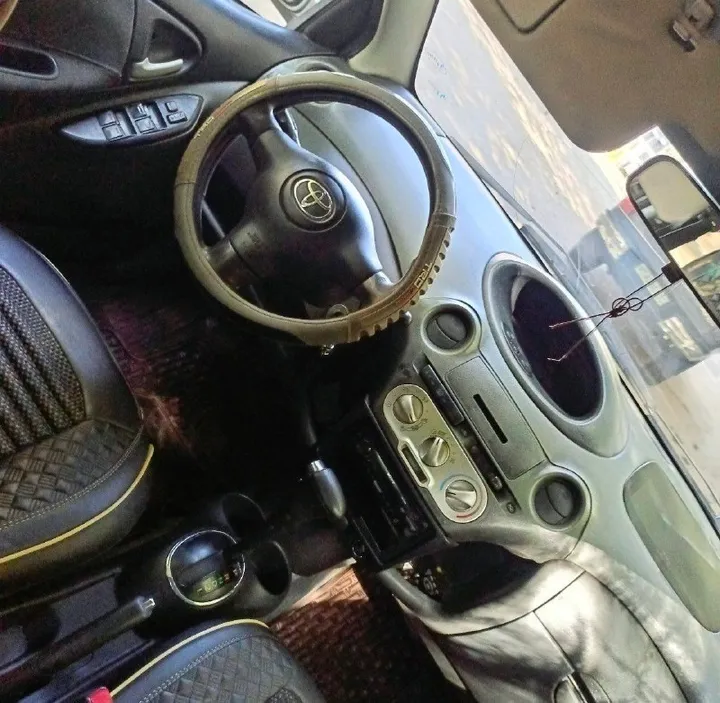 Toyota Vitz Automatic 2003 – photo 7