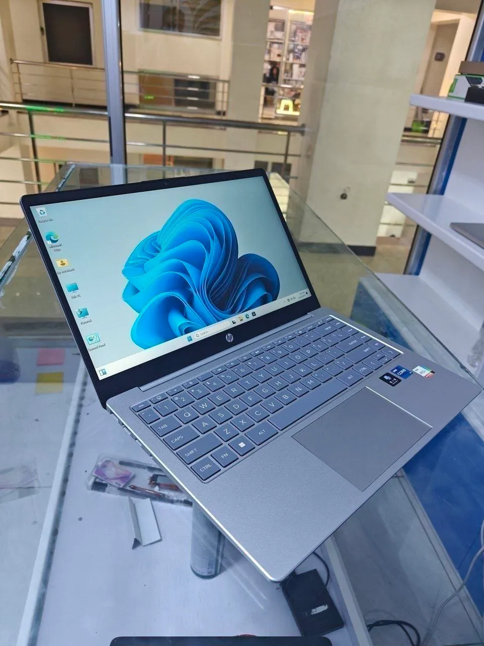 HP Notebook 14 i7 16GB 512GB – photo 3