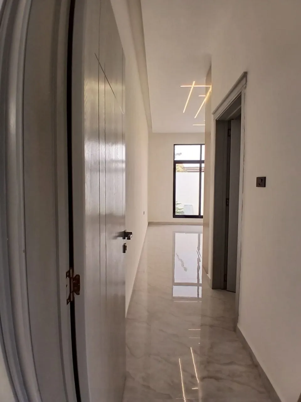 Modern Villa House Jekros 250sqm – photo 3
