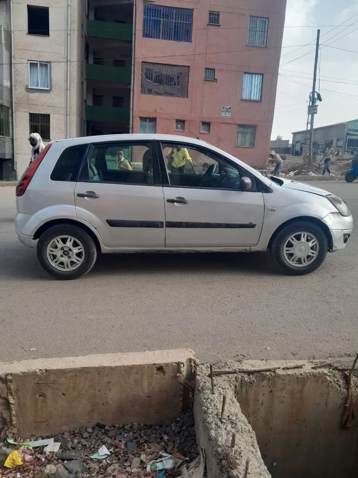 Ford Fiesta 2005 Manual – photo 5