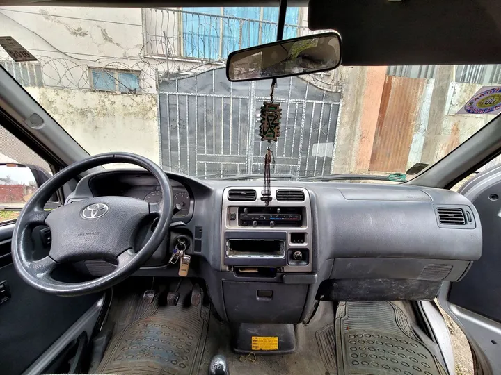 Toyota Van 2008 Model – photo 5