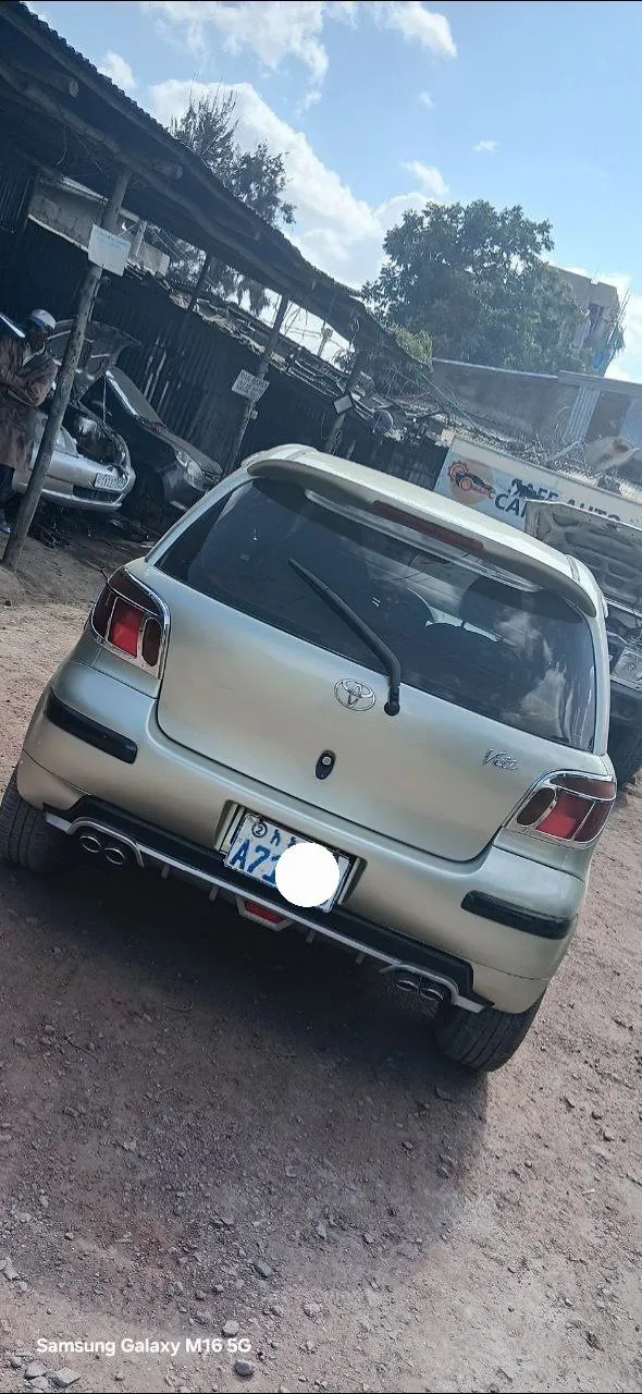 Toyota Vitz 2002 Automatic – photo 3
