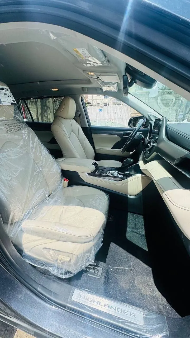 Toyota Highlander Hybrid Limited 2025 – photo 3