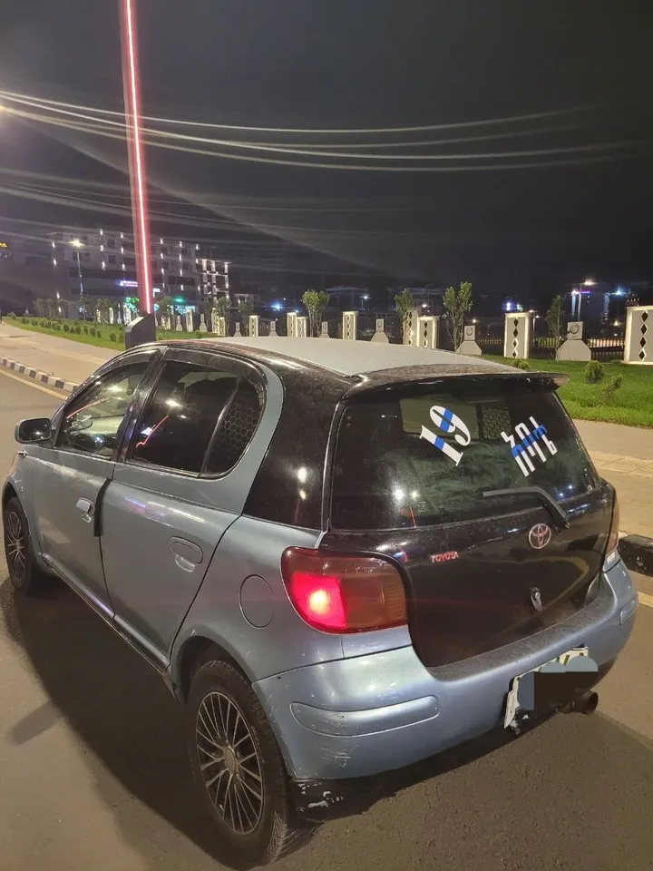 Toyota Vitz 2004 Automatic – photo 3