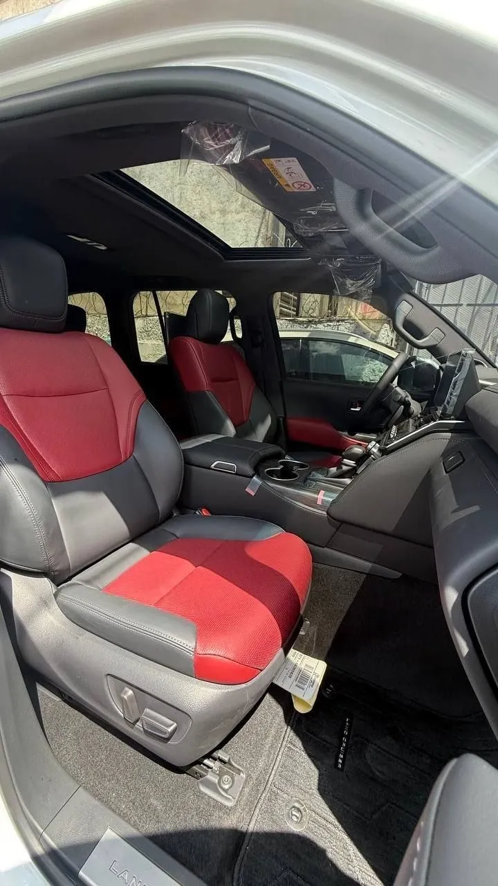 2026 Toyota Land Cruiser VXR Hybrid – photo 6