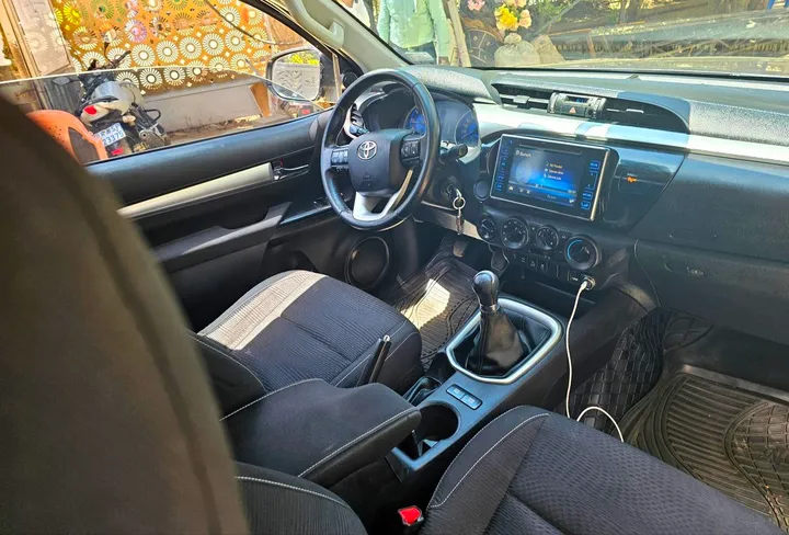 Toyota Hilux Revo King Cab 2019 – photo 6