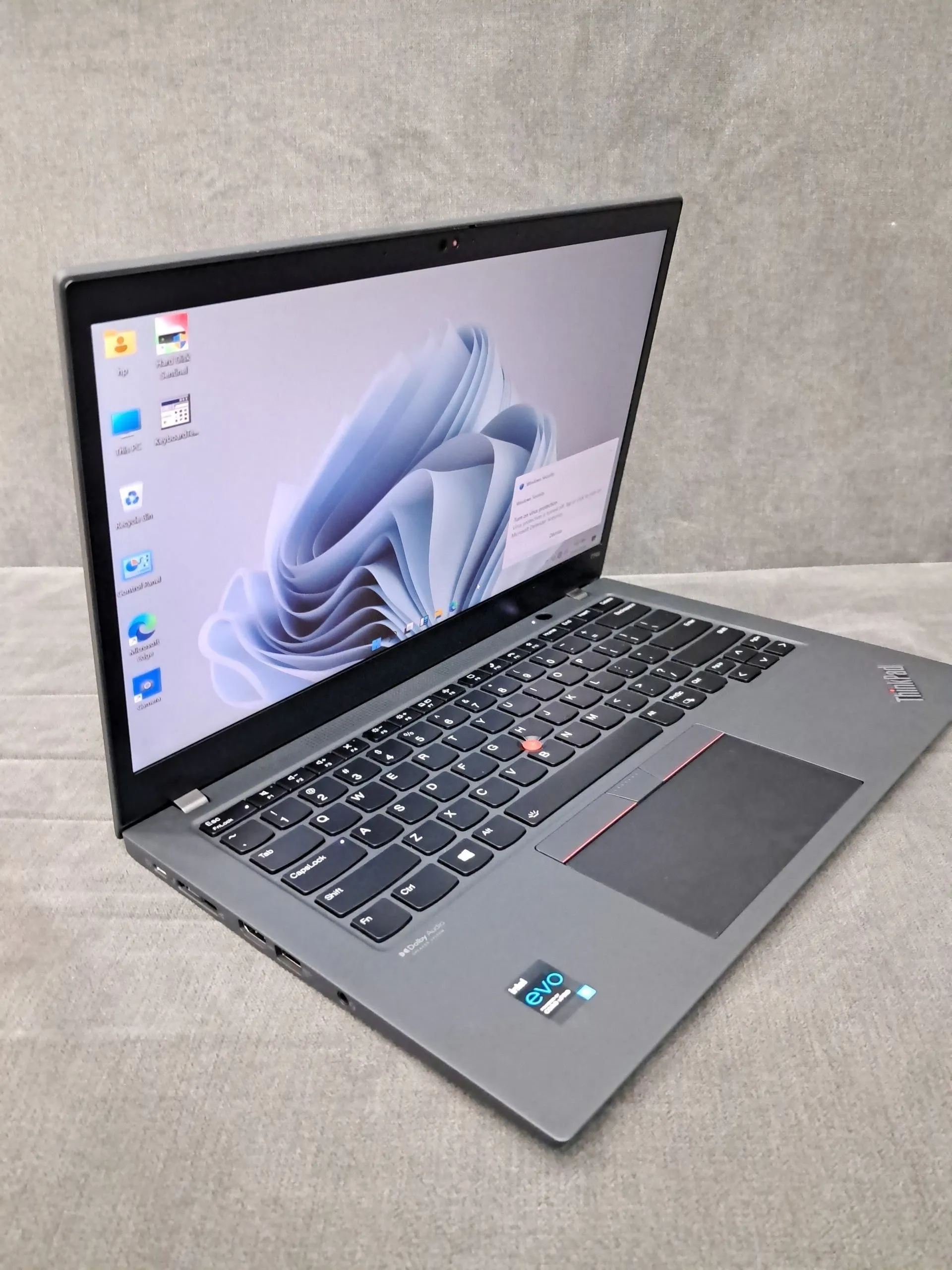 Lenovo ThinkPad T14s i5 Touchscreen – photo 4