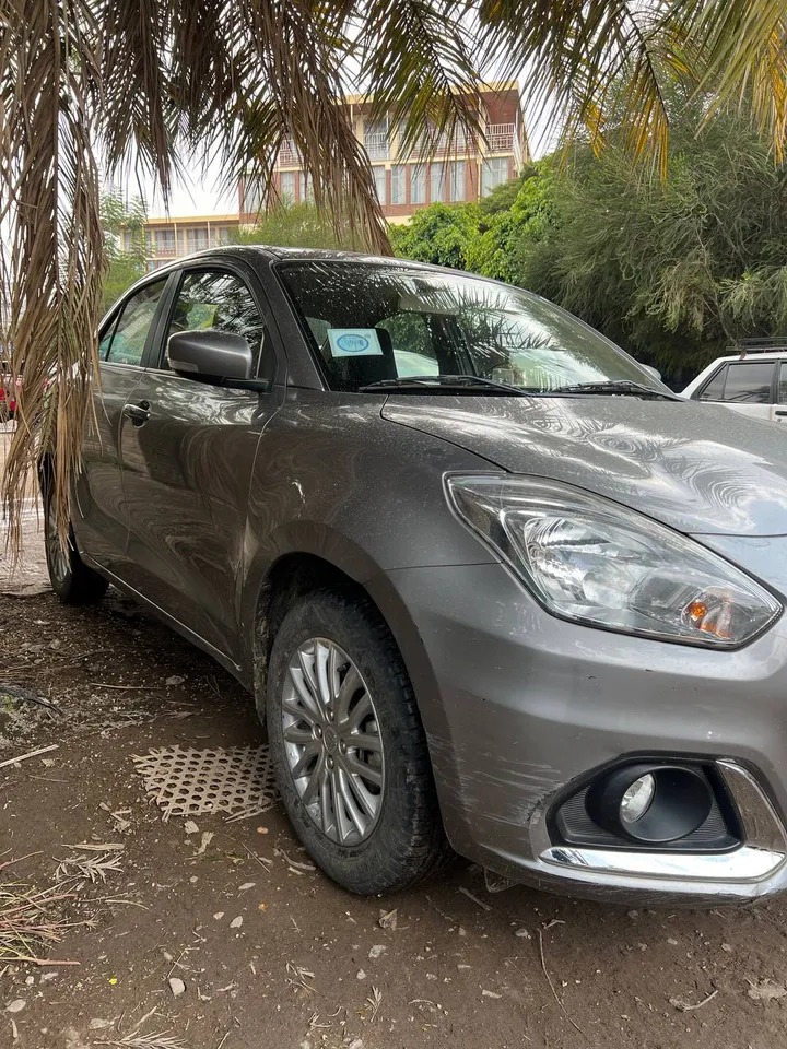 Suzuki Dzire 2021 Automatic – photo 3