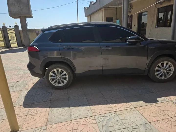 2023 Toyota Corolla Cross Hybrid – photo 3