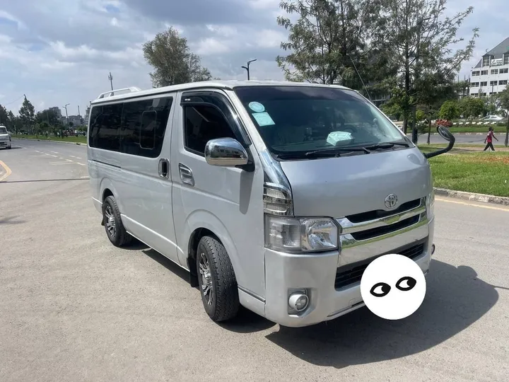 2007 Toyota Hiace Super GL Automatic – photo 4