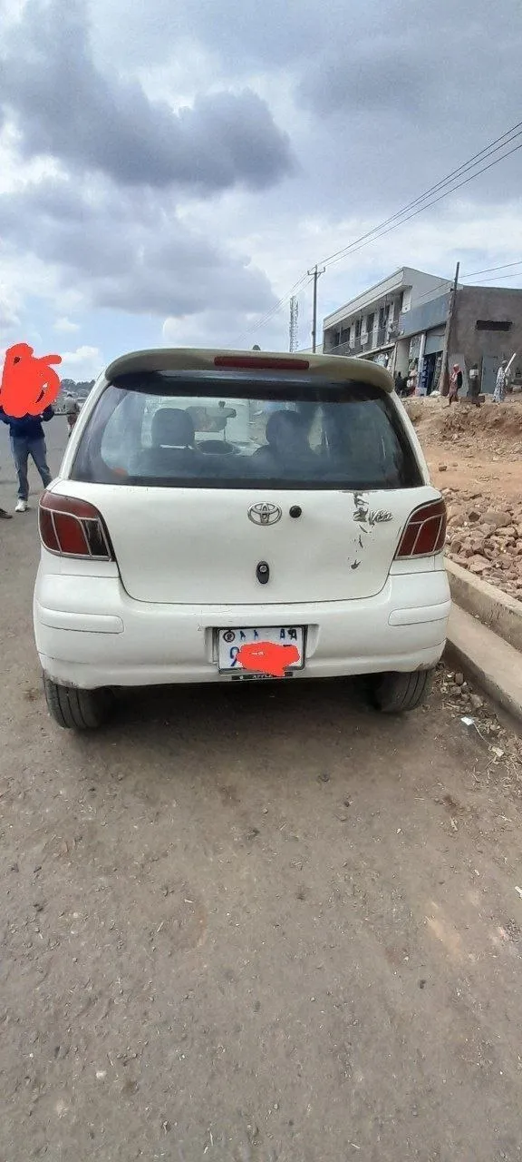 Toyota Vitz 2002 Manual – photo 4