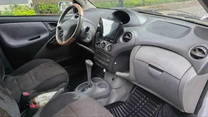 Toyota Vitz 2001 Automatic 1000CC – photo 5