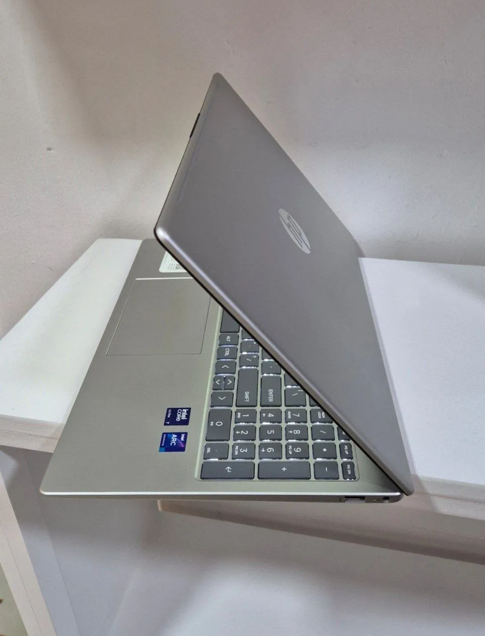 HP Ultra 7 16GB 1TB Laptop – photo 4