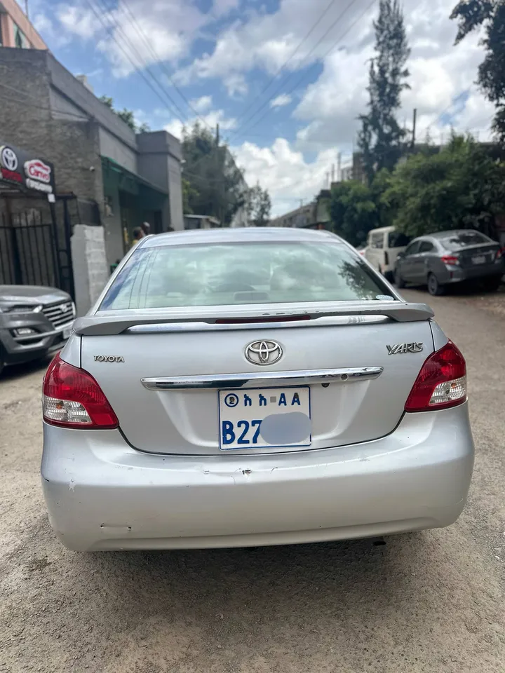 Toyota Yaris Belta 2010 Automatic – photo 4