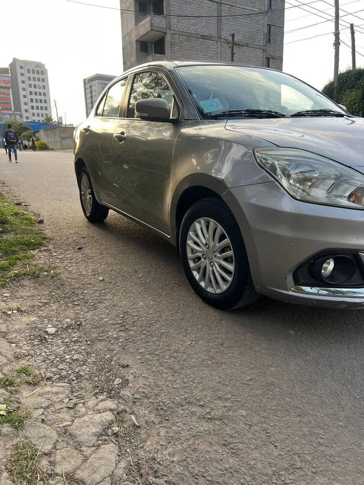 Suzuki Dzire 2021 Automatic – photo 3