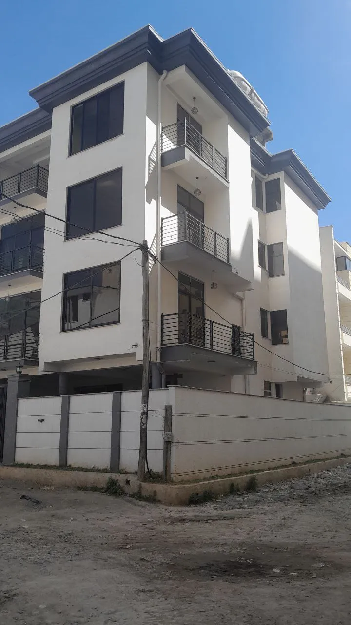 G+3 House 210 Sqm Ayat Compound – photo 6